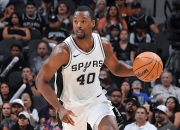 开云体育中国-雄鹿队全明星球员表现抢眼，队伍信心大增的简单介绍