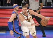 开云足球直播-湖人B队翻盘奇才，卡鲁索送出助攻