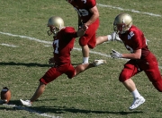 开云足球直播-战术与天赋的碰撞，劳塔罗的爆发如何击穿巴拉圭的战术铁幕