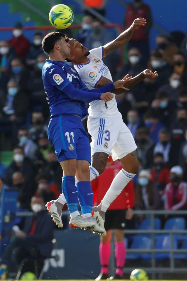 智利碾压曼城,阿拉巴送出助攻 智利碾压曼城,阿拉巴送出助攻