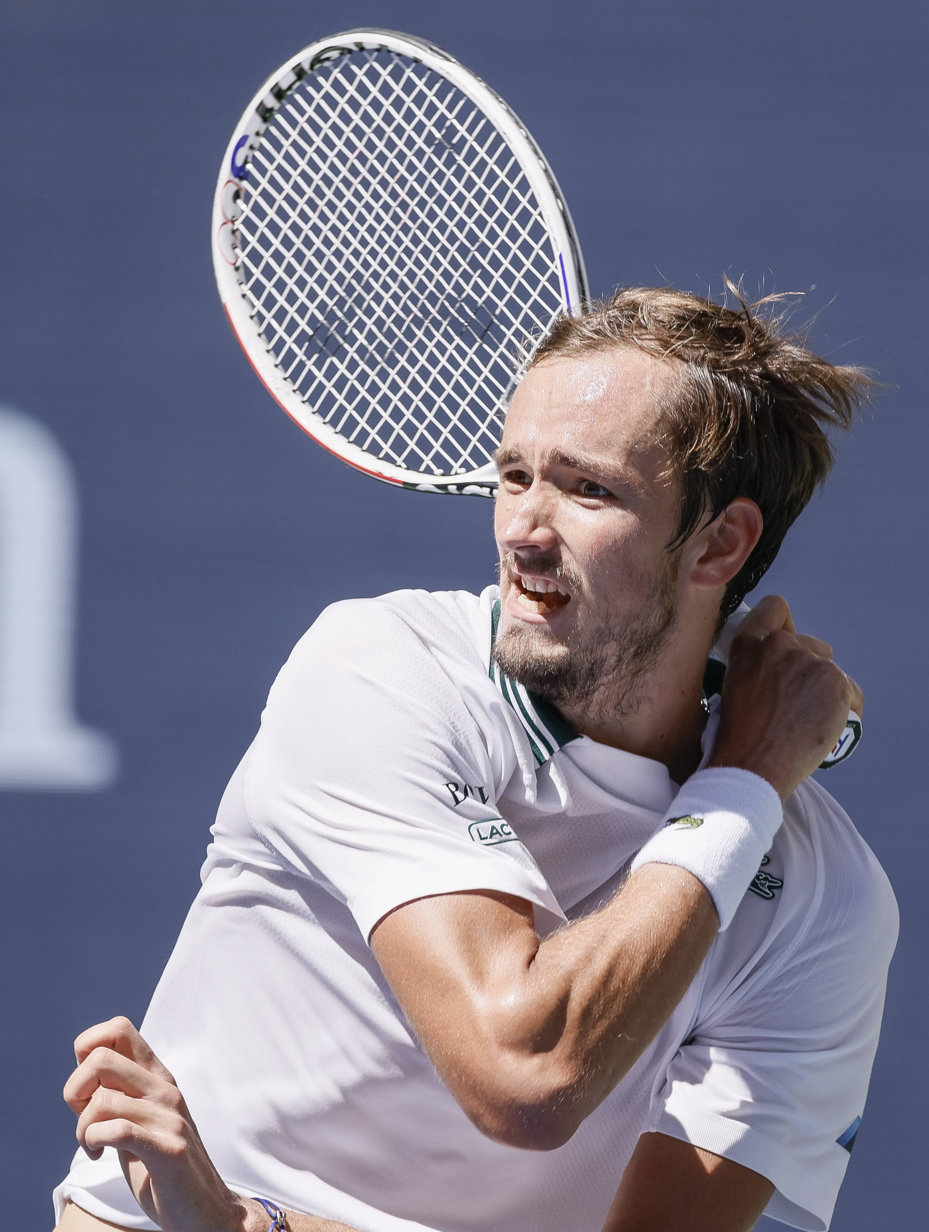 日本网球队爆冷美国网球队，梅德韦杰夫统治全场的简单介绍