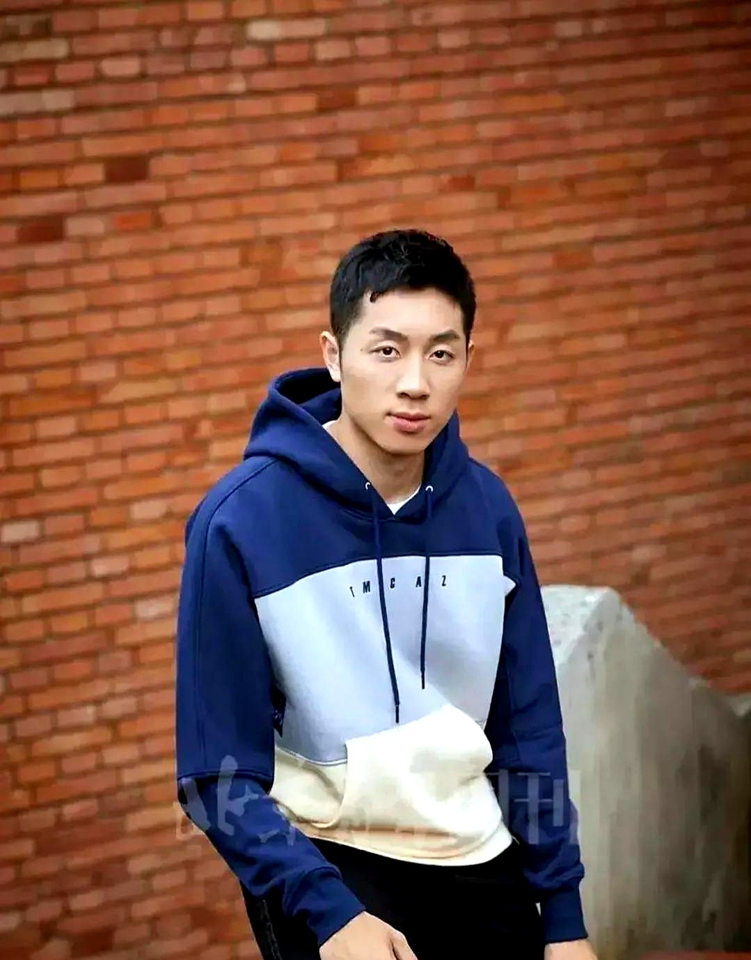 关于韩国乒乓球队逆转英国乒乓球队，许昕完成帽子戏法的信息