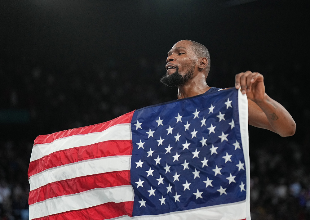 美国男篮再胜法国夺得东京奥运会篮球冠军