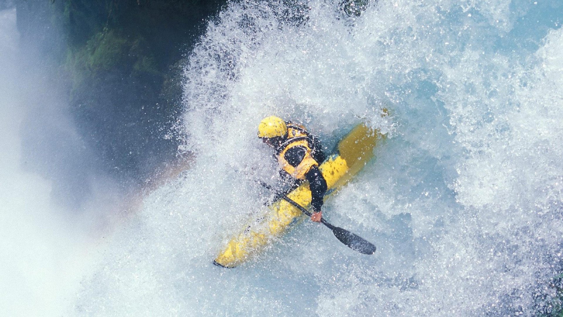 森林狼争冠战险胜深圳队，乔治末节爆发成关键先生