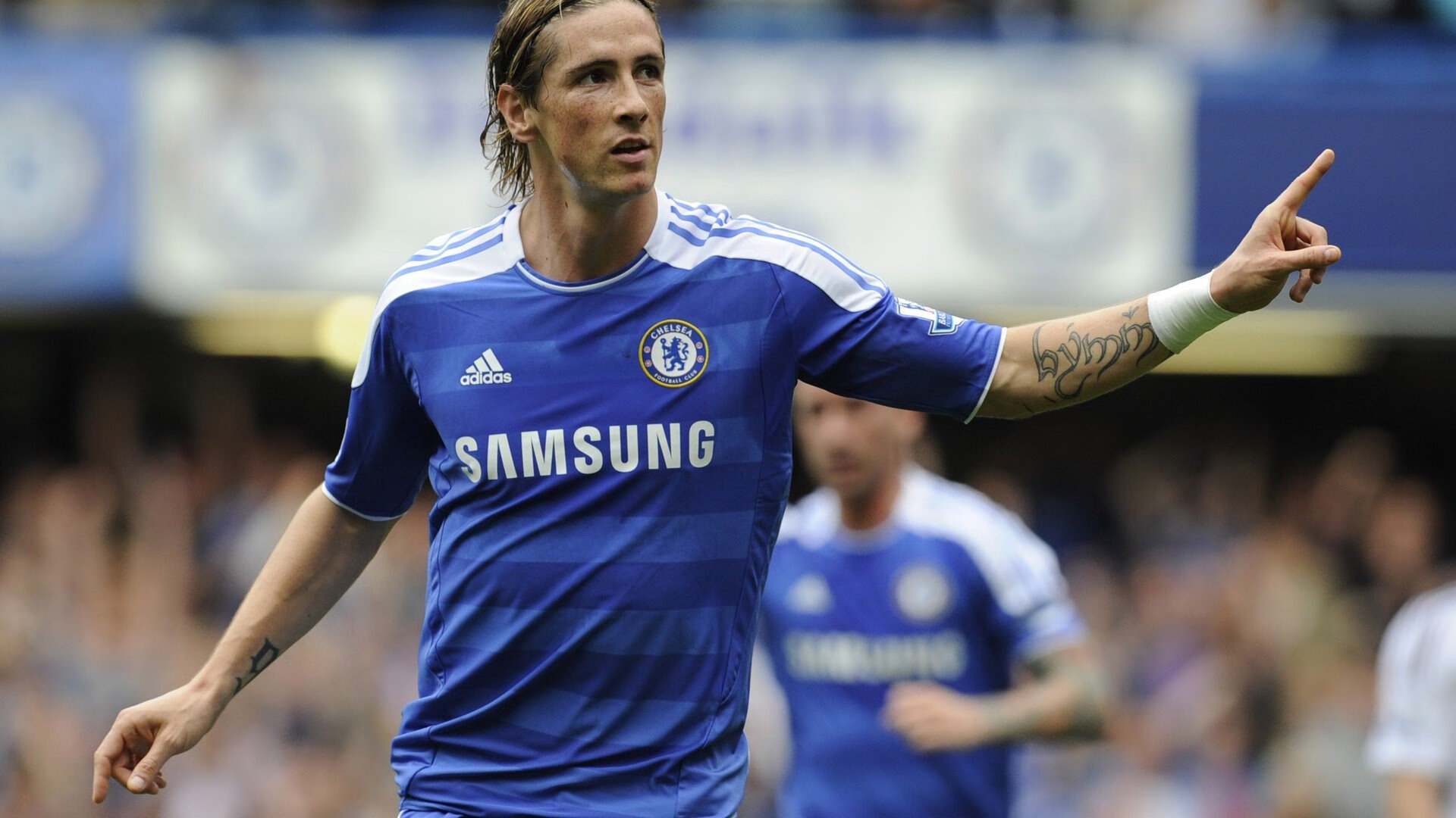 年度焦点之战之夜,布雷默连续得分拉开差距,奠定传奇地位